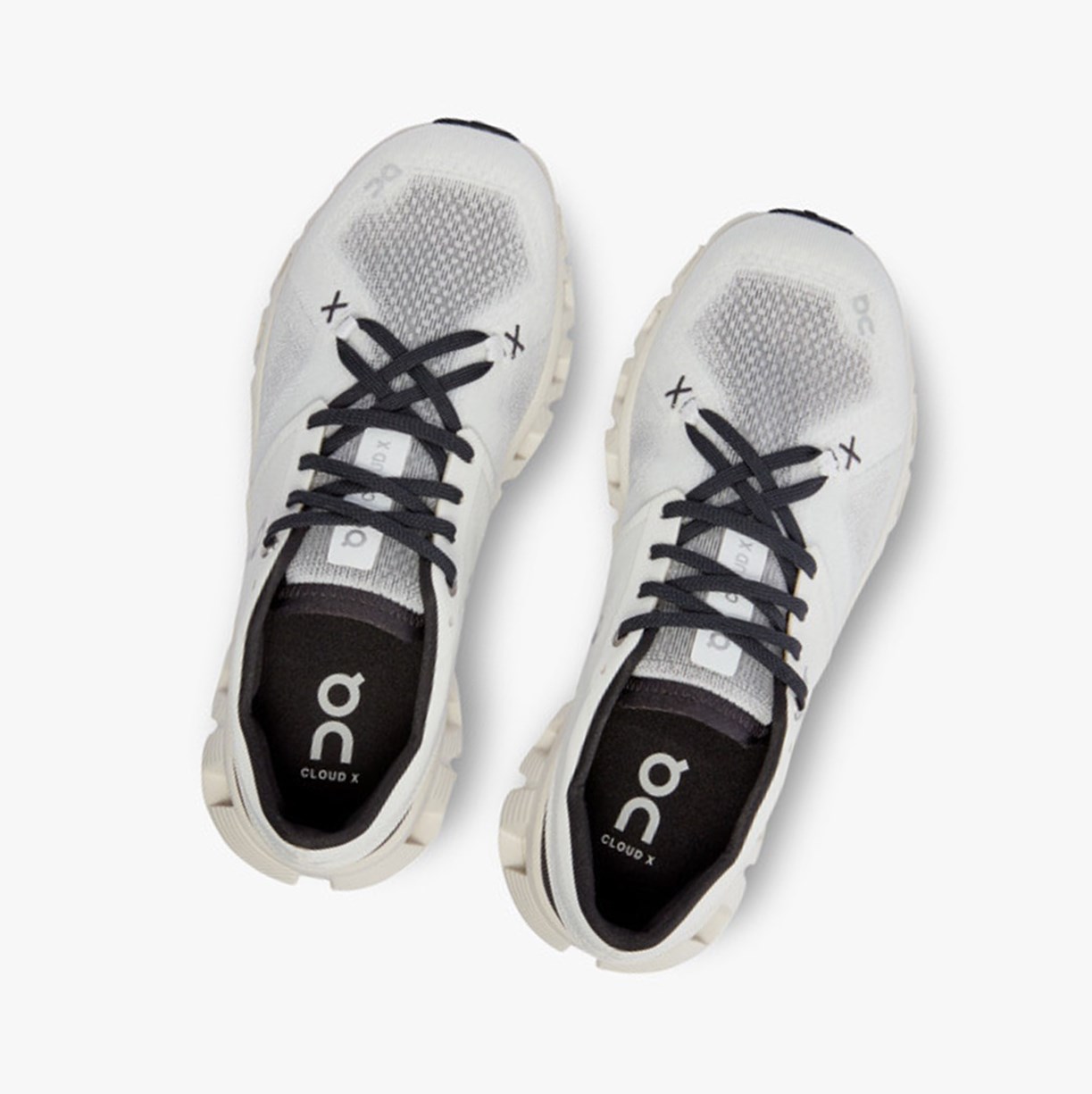 On Running Cloud X 3 Ženske Cipele Za Trening White/Black | 1258DSFZI