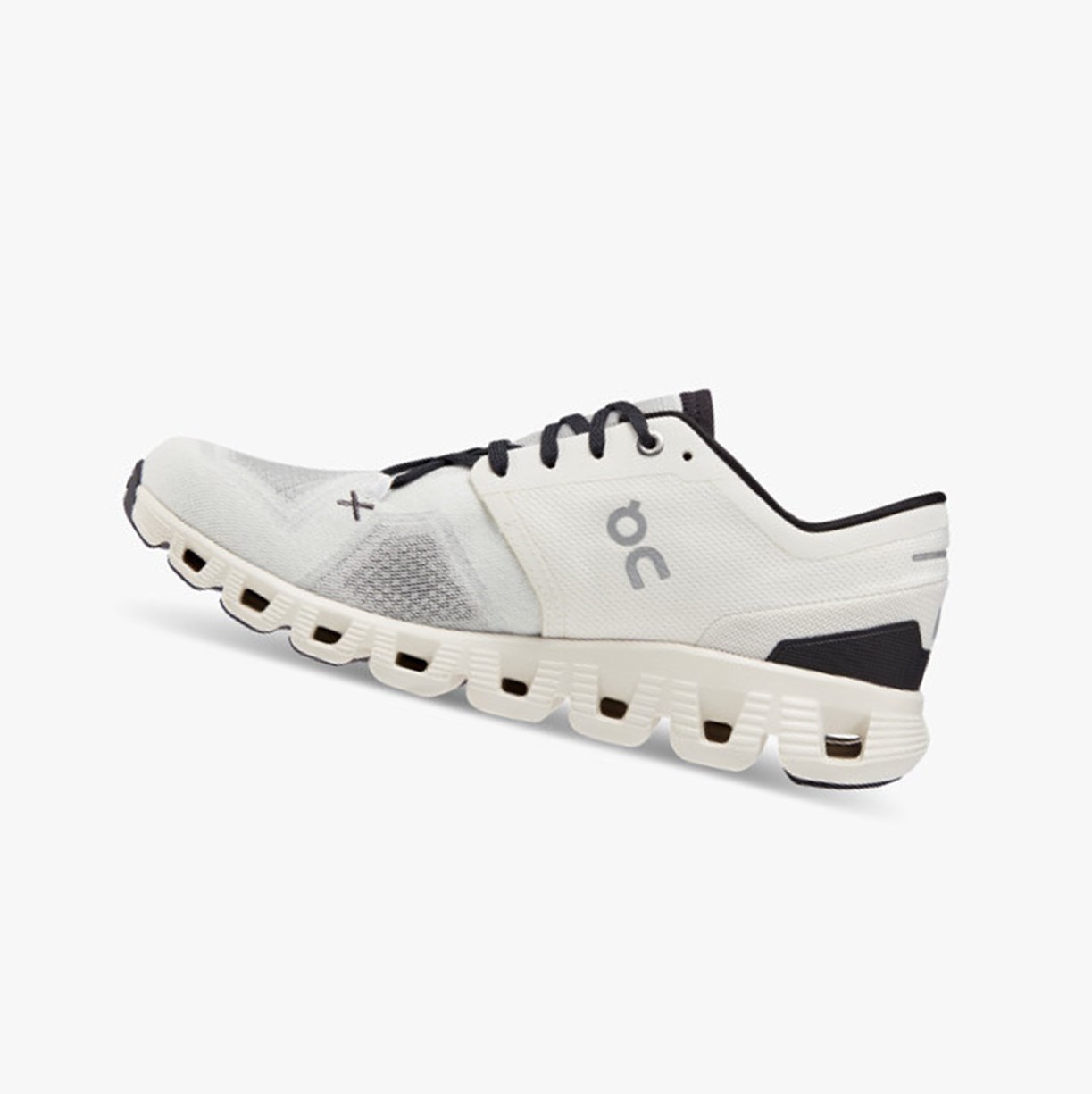 On Running Cloud X 3 Ženske Cipele Za Trening White/Black | 1258DSFZI